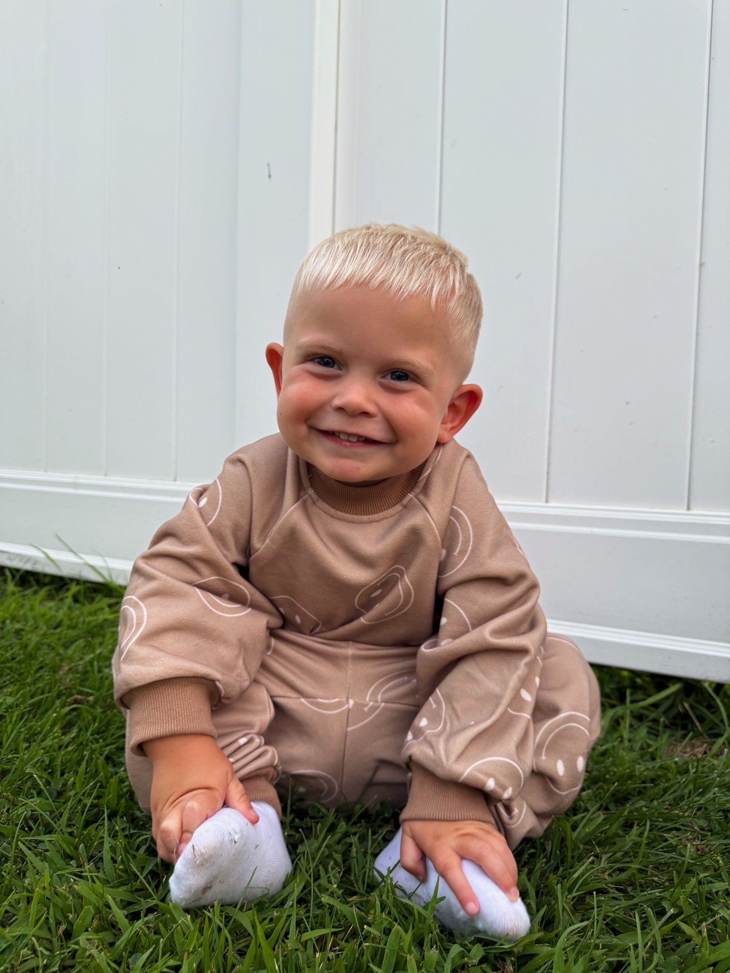 Brown Smiley Set