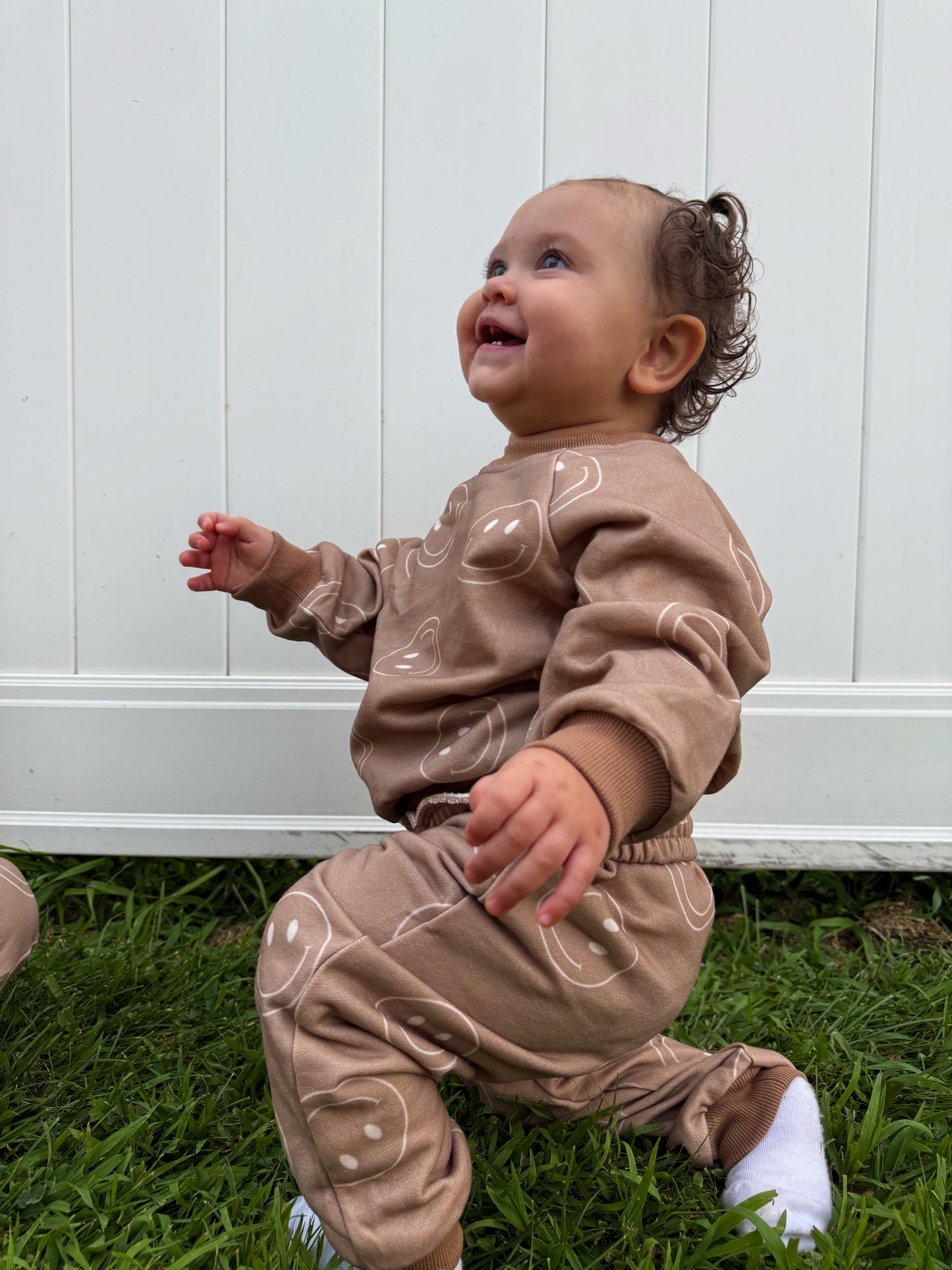 Brown Smiley Set